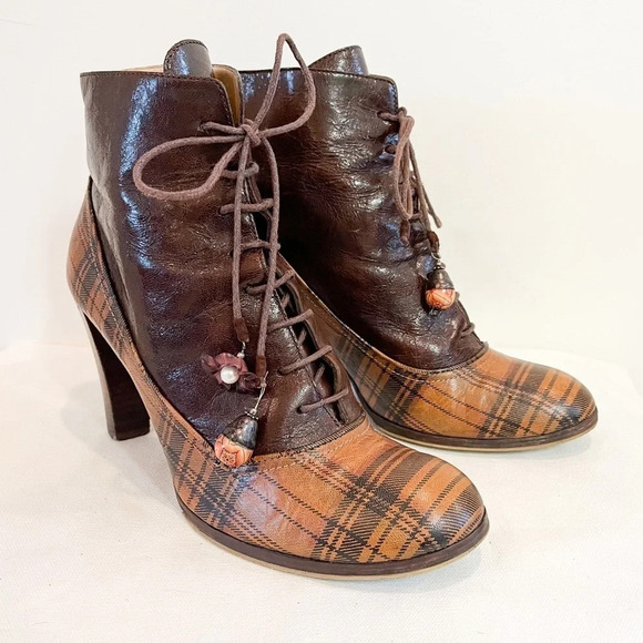 Kendo Tartan Heeled Ankle Boots - Picture 4 of 16
